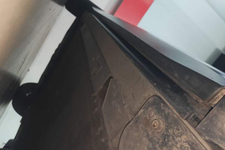 Used Nio ES6 2020 420 km Sport Edition Right Side Sill