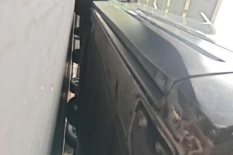 Used Nio ES6 2020 465 km Performance Version Right Side Sill