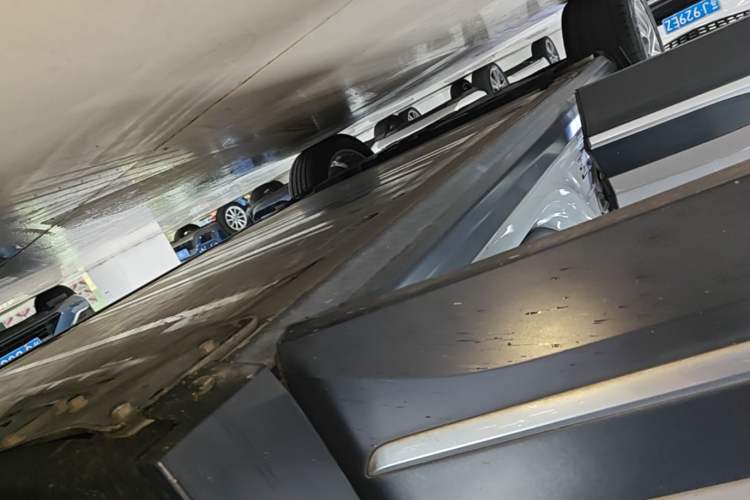 Used Nio ES6 2020 420 km Sport Edition Right Side Sill