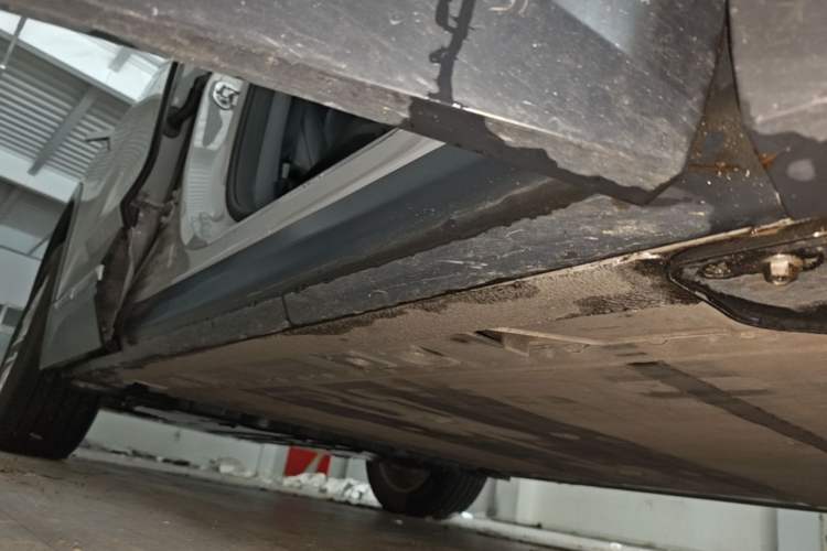Used Nio ES6 2020 420 km Sport Edition Right Side Sill