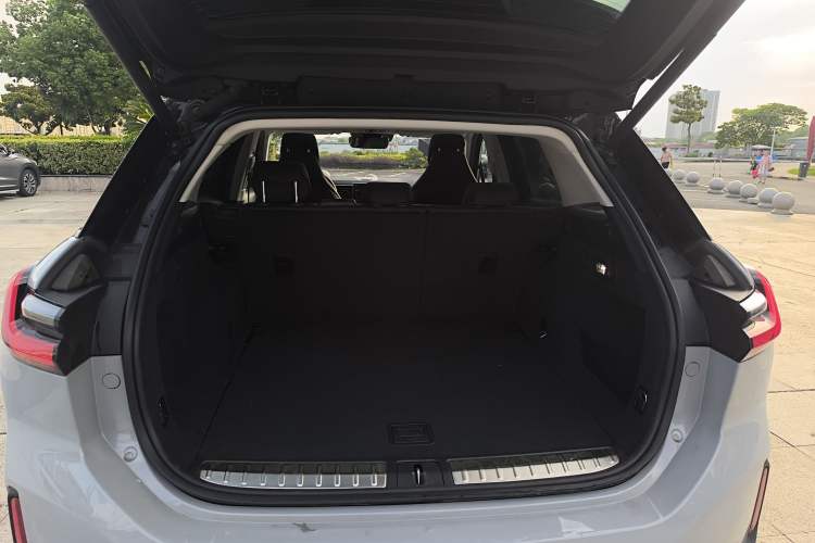 Used Nio ES6 2020 430KM Performance Version Trunk