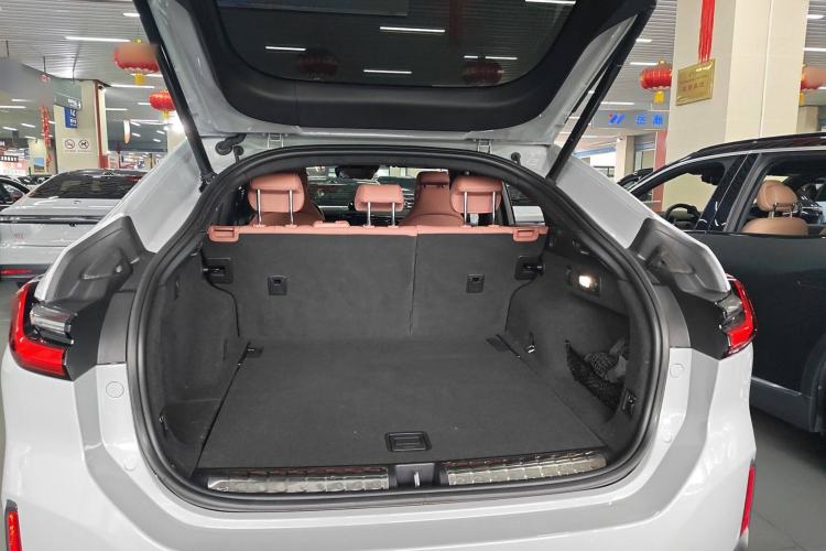 Used Nio ES6 2020 490 km Sport Edition Trunk