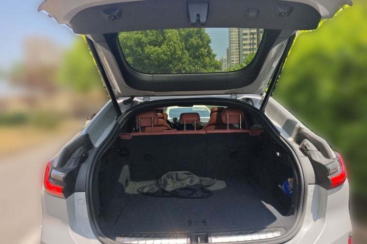 Used Nio ES6 2020 610 km Performance Version Trunk