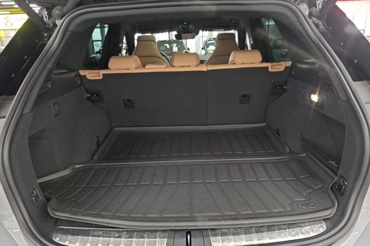 Used Nio ES6 2020 430KM Performance Version Trunk