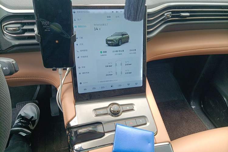 Used Nio ES6 2020 420 km Sport Edition Audio And AC Panel