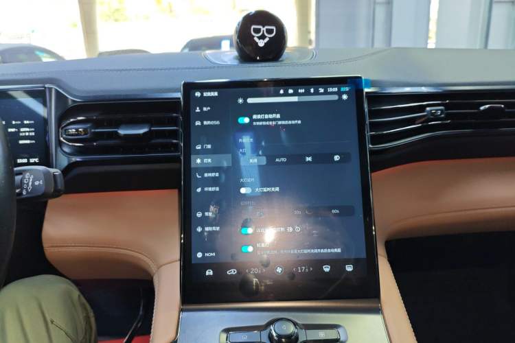 Used Nio ES6 2020 610KM Signature Edition Audio And AC Panel