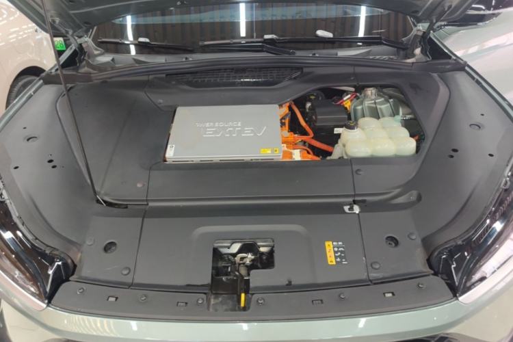 Used Nio ES6 2020 430KM Performance Version Engine Bay