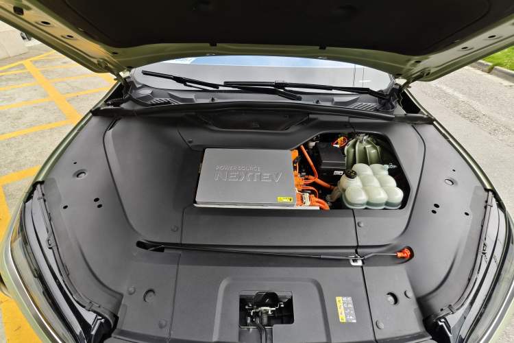 Used Nio ES6 2020 430KM Performance Version Engine Bay