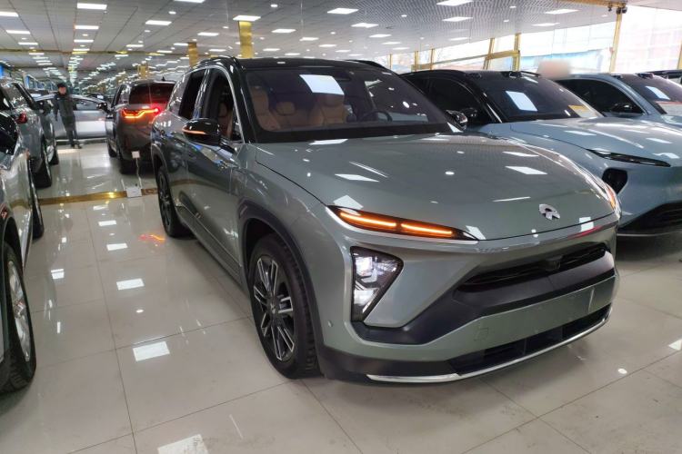 Used Nio ES6 2020 420 km Sport Edition Front Right 45 Deg