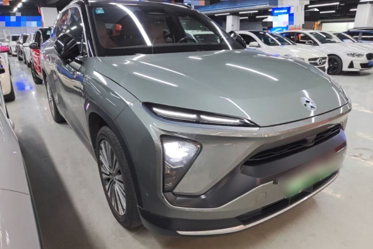 Used Nio ES6 2020 610 km Performance Version Front Right 45 Deg
