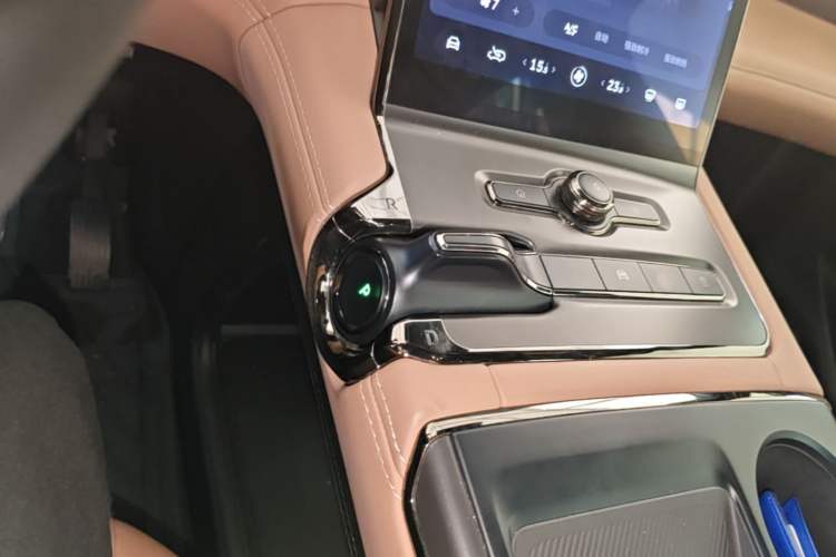 Used Nio ES6 2020 600 km Sport Edition Gear Lever