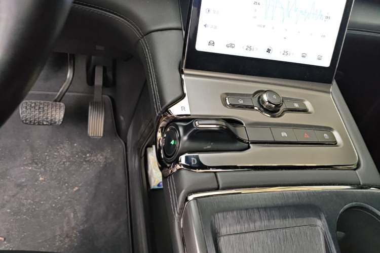 Used Nio ES6 2020 420 km Sport Edition Gear Lever