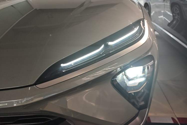 Used Nio ES6 2020 420 km Sport Edition Left Front Headlight