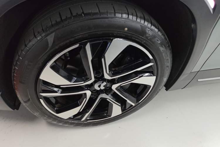 Used Nio ES6 2020 455KM Sport Edition Left Front Wheel Hub