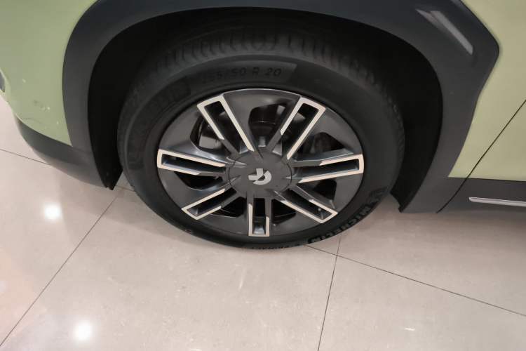 Used Nio ES6 2020 420 km Sport Edition Left Front Wheel Hub