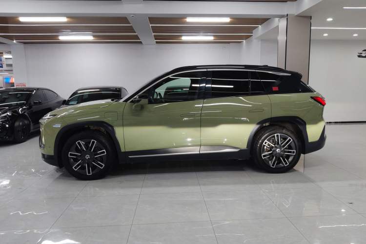 Used Nio ES6 2020 430KM Performance Version Left Side