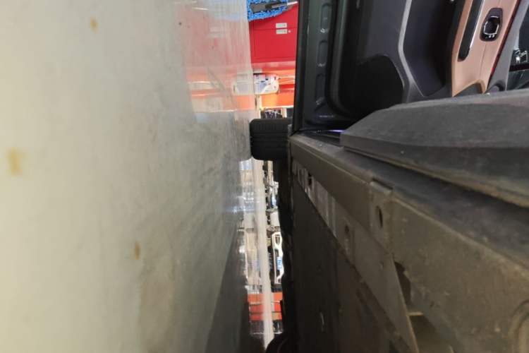 Used Nio ES6 2020 610 km Performance Version Left Side Sill