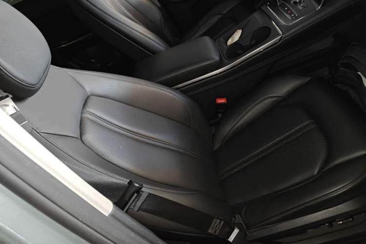 Used Nio ES6 2020 610 km Performance Version Right Front Seat