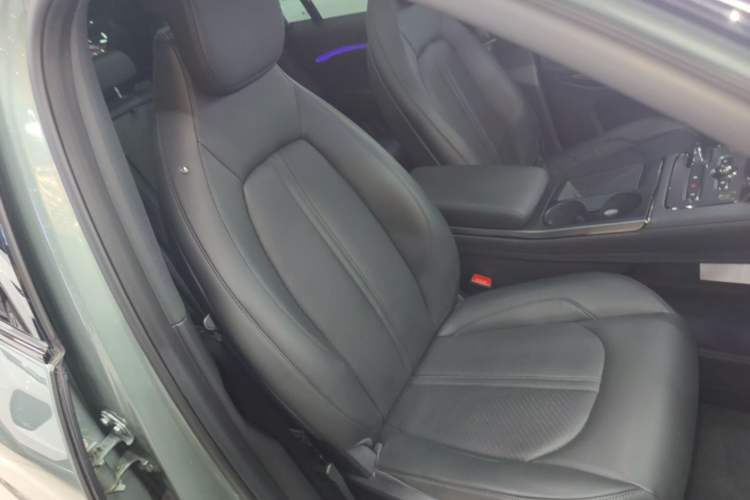 Used Nio ES6 2020 430KM Performance Version Right Front Seat