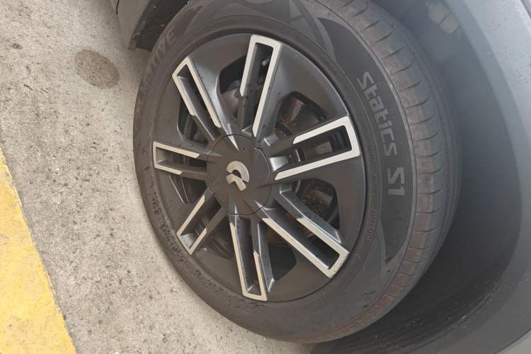 Used Nio ES6 2020 420 km Sport Edition Right Front Wheel Hub