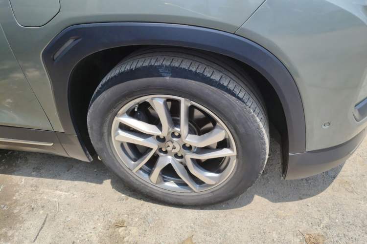 Used Nio ES6 2020 600 km Sport Edition Right Front Wheel Hub