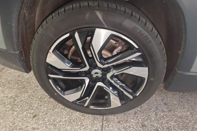 Used Nio ES6 2020 600 km Sport Edition Right Rear Wheel Hub