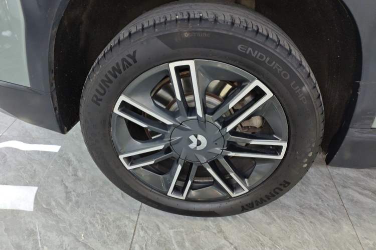 Used Nio ES6 2020 610KM Signature Edition Right Rear Wheel Hub