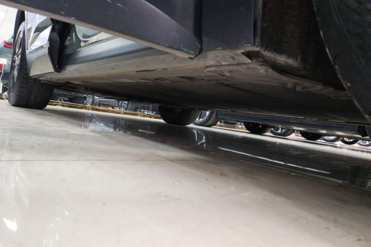 Used Nio ES6 2020 420 km Sport Edition Right Side Sill
