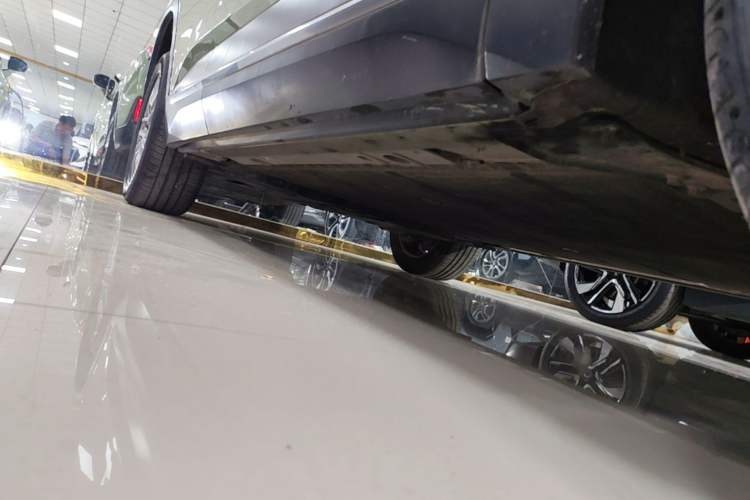 Used Nio ES6 2020 430KM Performance Version Right Side Sill
