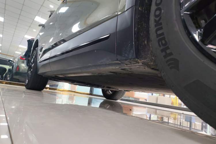 Used Nio ES6 2020 455KM Sport Edition Right Side Sill