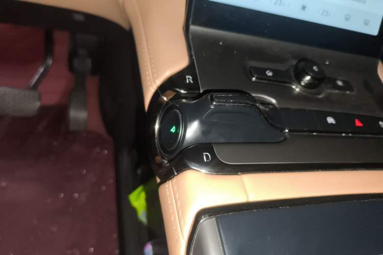 Used Nio ES6 2020 420 km Sport Edition Gear Lever