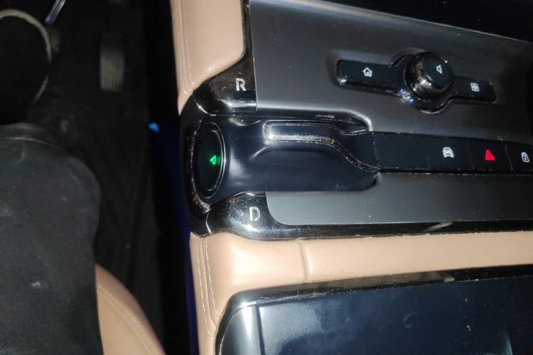 Used Nio ES6 2020 420 km Sport Edition Gear Lever