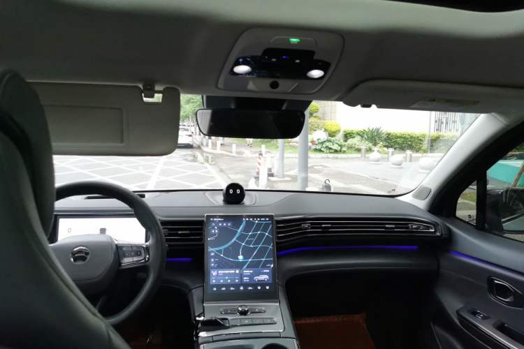 Used Nio ES6 2020 600 km Sport Edition Headliner