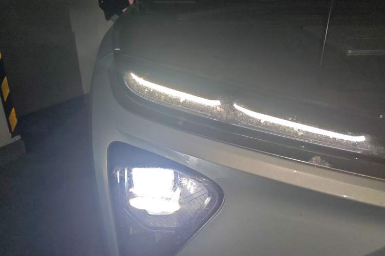 Used Nio ES6 2020 420 km Sport Edition Right Front Headlight