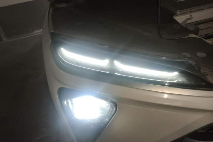 Used Nio ES6 2020 420 km Sport Edition Right Front Headlight