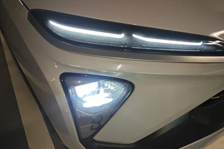 Used Nio ES6 2020 610KM Signature Edition Right Front Headlight