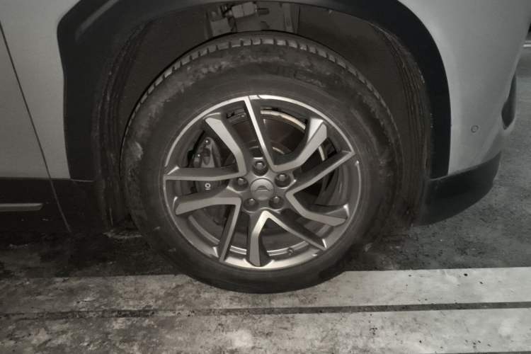 Used Nio ES6 2020 420 km Sport Edition Right Front Wheel Hub