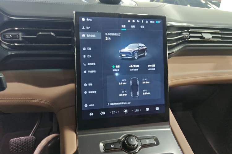 Used Nio ES6 2020 610KM Signature Edition Audio And AC Panel