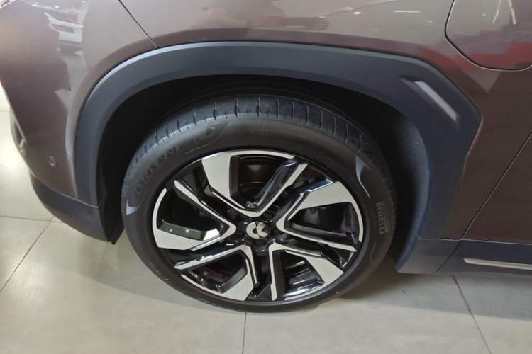 Used Nio ES6 2020 610KM Signature Edition Left Front Wheel Hub