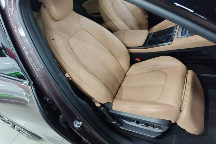 Used Nio ES6 2020 610KM Signature Edition Right Front Seat