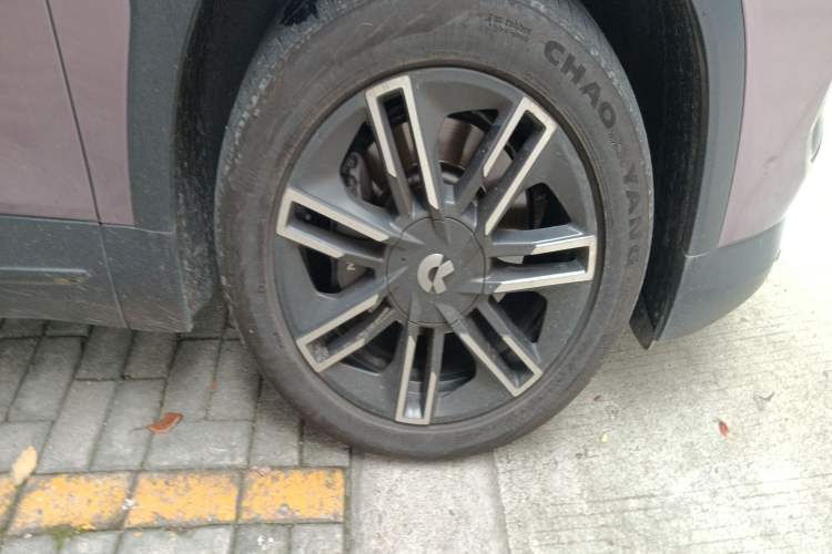 Used Nio ES6 2020 610 km Performance Version Right Front Wheel Hub