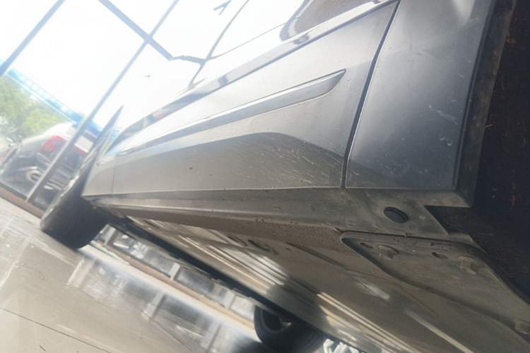 Used Nio ES6 2020 430KM Performance Version Right Side Sill