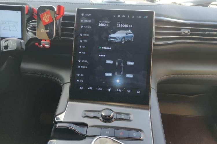 Used Nio ES6 2020 420 km Sport Edition Audio And AC Panel