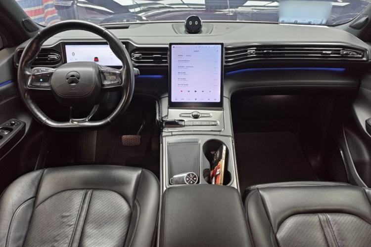 Used Nio ES6 2020 430 km Signature Edition Center Console