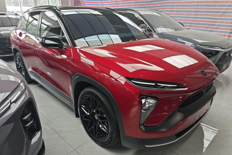 Used Nio ES6 2020 430 km Signature Edition Front Right 45 Deg
