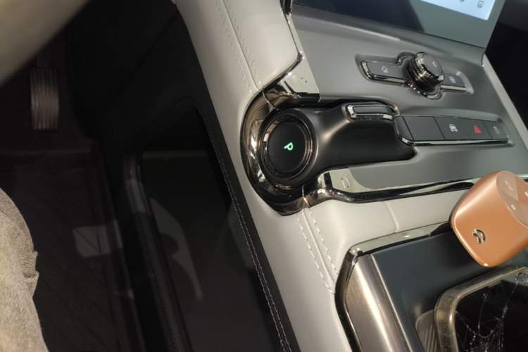Used Nio ES6 2020 420 km Sport Edition Gear Lever