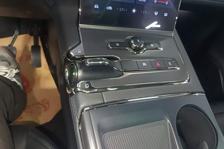Used Nio ES6 2020 600 km Sport Edition Gear Lever