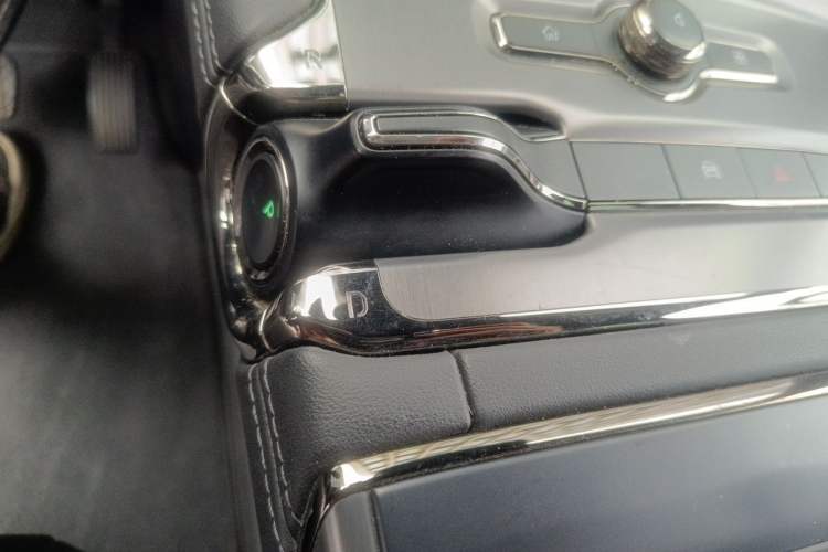 Used Nio ES6 2020 420 km Sport Edition Gear Lever