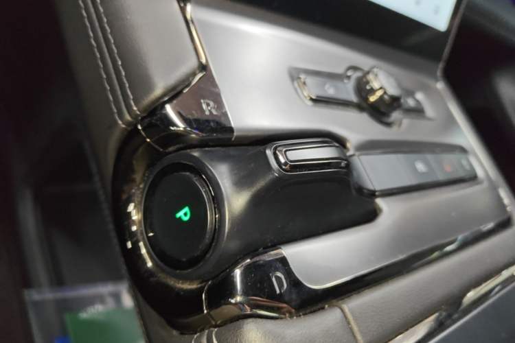 Used Nio ES6 2020 420 km Sport Edition Gear Lever