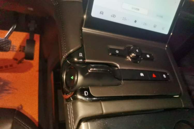 Used Nio ES6 2020 600 km Sport Edition Gear Lever